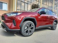 Toyota RAV4 2021 года за 18 000 000 тг. в Петропавловск