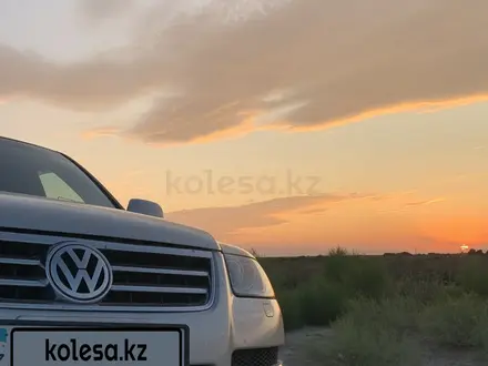 Volkswagen 2004 года за 6 400 000 тг. в Кызылорда – фото 5