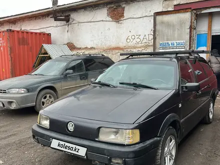 Volkswagen Passat 1993 года за 1 400 000 тг. в Астана