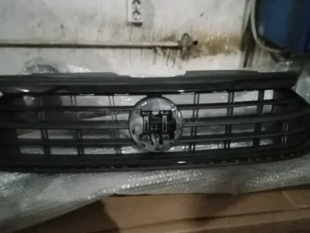 Решетка радиатора Polo 20 — седан за 27 000 тг. в Алматы