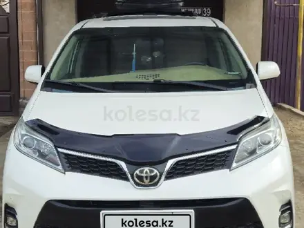 Toyota Sienna 2015 года за 16 750 000 тг. в Кызылорда