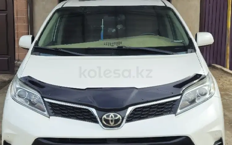 Toyota Sienna 2015 года за 16 750 000 тг. в Кызылорда