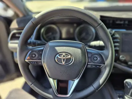 Toyota Camry 2019 года за 11 500 000 тг. в Костанай – фото 12
