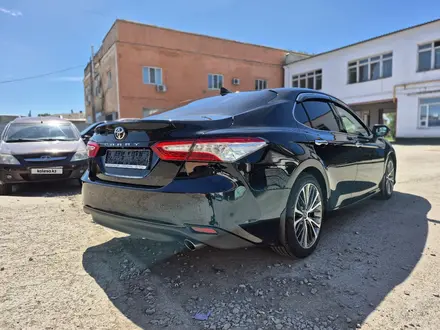 Toyota Camry 2019 года за 11 500 000 тг. в Костанай – фото 4
