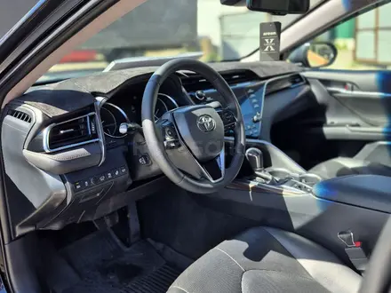 Toyota Camry 2019 года за 11 500 000 тг. в Костанай – фото 8
