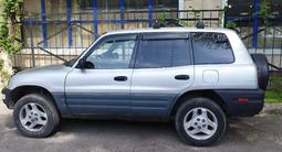 Toyota RAV4 1998 года за 3 900 000 тг. в Алматы – фото 2