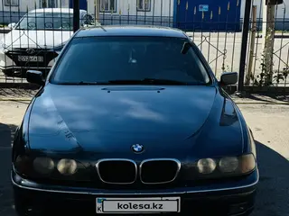 BMW 523