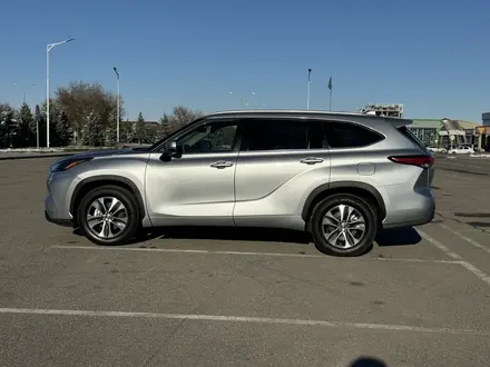 Toyota Highlander 2022 года за 26 000 000 тг. в Алматы – фото 8