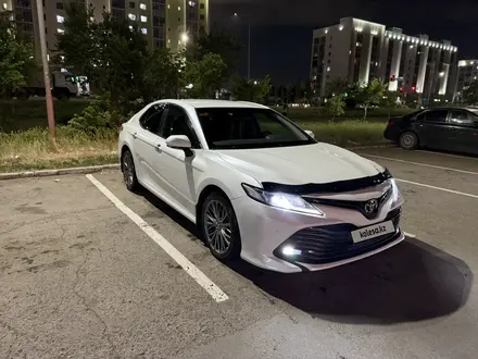 Toyota Camry 2020 года за 11 800 000 тг. в Астана – фото 5