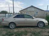 Toyota Camry 2002 годаүшін3 500 000 тг. в Атырау – фото 2