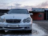Mercedes-Benz C 240 2000 года за 2 750 000 тг. в Алматы – фото 3