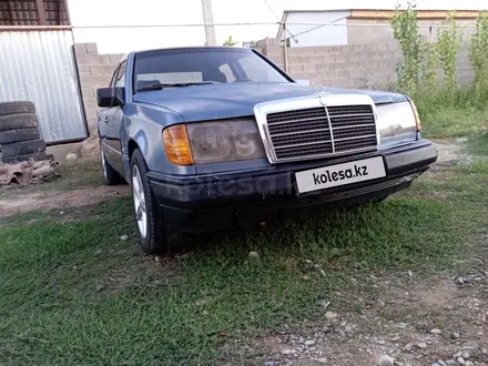 Mercedes-Benz E 200 1992 года за 750 000 тг. в Тараз