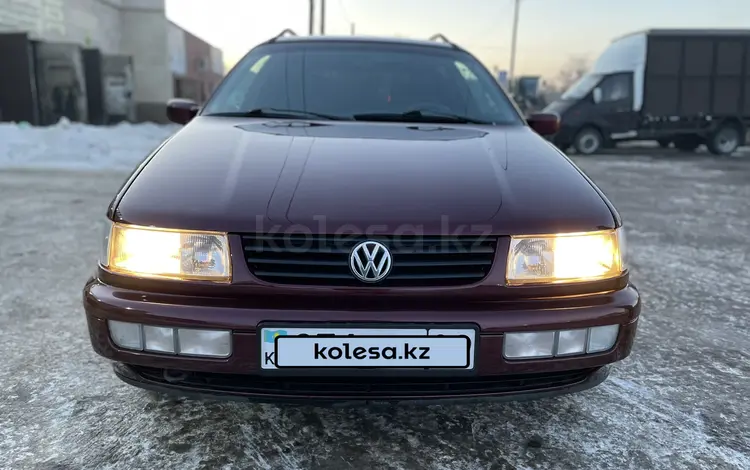 Volkswagen Passat 1996 годаfor2 500 000 тг. в Караганда