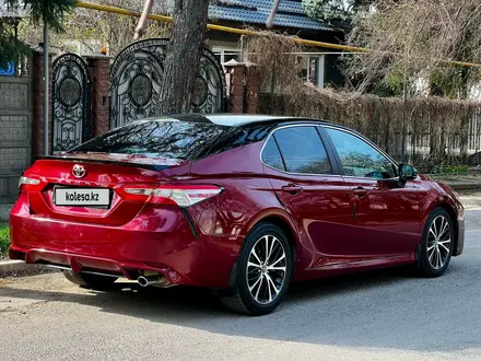 Toyota Camry 2017 года за 9 999 999 тг. в Алматы – фото 5