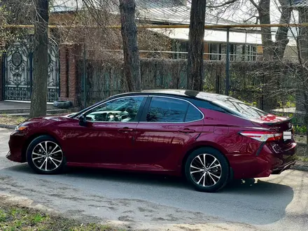 Toyota Camry 2017 года за 9 999 999 тг. в Алматы – фото 7