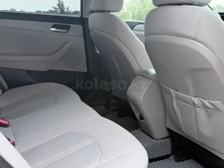Hyundai Sonata 2019 года за 5 200 000 тг. в Уральск – фото 23