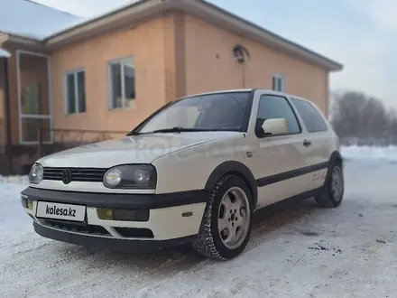 Volkswagen Golf 1994 года за 1 800 000 тг. в Алматы – фото 2