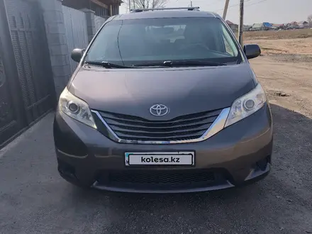 Toyota Sienna 2016 года за 13 700 000 тг. в Алматы