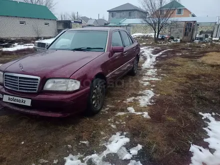 Mercedes-Benz C 180 1996 года за 1 800 000 тг. в Актобе