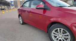 Chevrolet Aveo 2013 года за 3 600 000 тг. в Караганда – фото 2