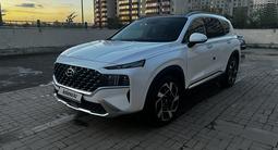 Hyundai Santa Fe 2023 года за 21 700 000 тг. в Астана