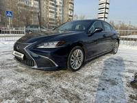 Lexus ES 250 2021 года за 20 000 000 тг. в Астана