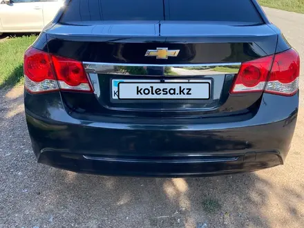 Chevrolet Cruze 2012 года за 3 900 000 тг. в Уральск – фото 4