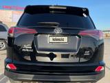 Toyota RAV4 2017 года за 9 300 000 тг. в Актау – фото 4