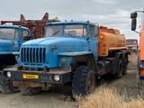 Урал  Бензовоз Урал 2006 года за 7 500 000 тг. в Атырау