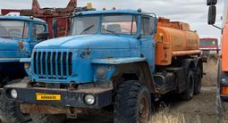 Урал  Бензовоз Урал 2006 года за 7 500 000 тг. в Атырау