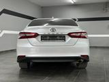 Toyota Camry 2022 годаүшін17 300 000 тг. в Тараз – фото 4