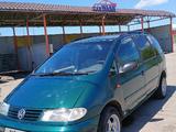 Volkswagen Sharan 1997 года за 2 000 000 тг. в Тараз – фото 2