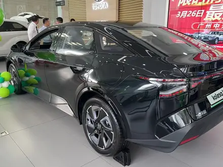 Toyota bZ3 2024 года за 12 500 000 тг. в Алматы – фото 2