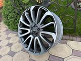 Оригинальные диски R22 на Range Rover, Range Rover Sport за 955 000 тг. в Алматы – фото 3