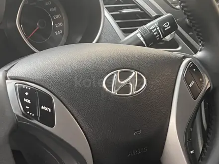 Hyundai Elantra 2015 года за 5 300 000 тг. в Атырау – фото 6