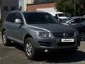 Volkswagen Touareg 2008 года за 7 000 000 тг. в Астана – фото 3