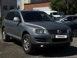 Volkswagen Touareg 2008 года за 7 000 000 тг. в Астана – фото 3