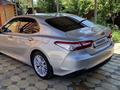 Toyota Camry 2020 года за 14 700 000 тг. в Алматы – фото 5