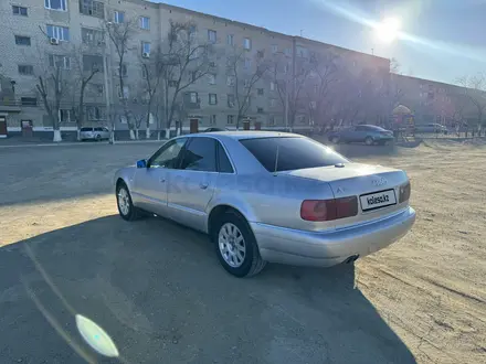 Audi A8 1997 года за 2 700 000 тг. в Байконыр – фото 5