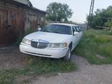 Lincoln Town Car 2000 года за 2 500 000 тг. в Шымкент