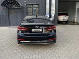 Hyundai Elantra 2016 годаүшін4 800 000 тг. в Актобе – фото 2