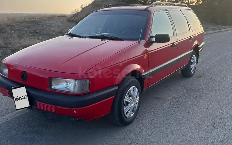 Volkswagen Passat 1992 годаүшін1 700 000 тг. в Семей