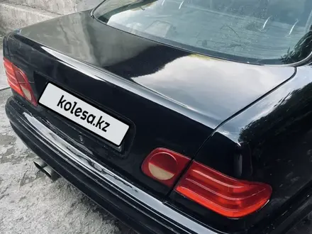 Mercedes-Benz E 55 AMG 1998 года за 2 500 000 тг. в Алматы – фото 3