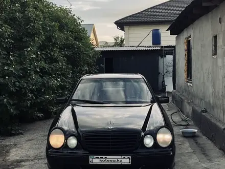 Mercedes-Benz E 55 AMG 1998 года за 2 500 000 тг. в Алматы – фото 7