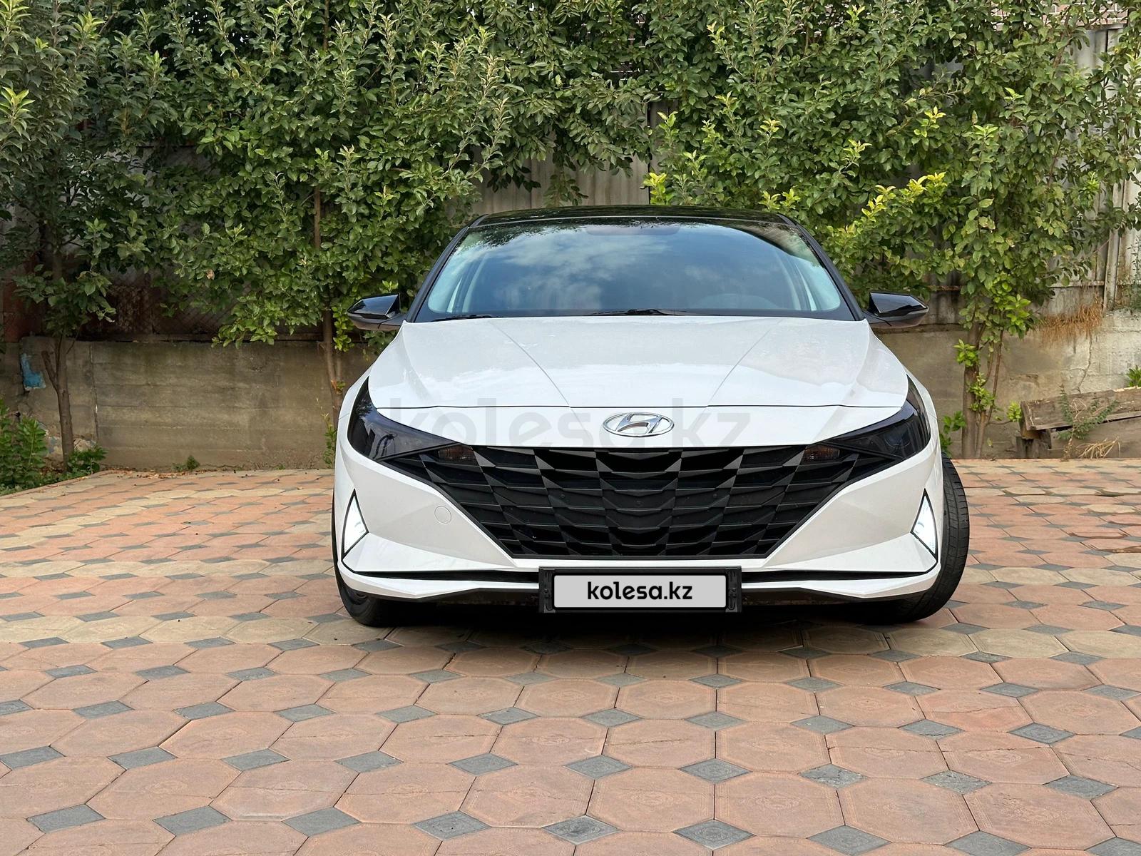 Hyundai Elantra 2021 г.