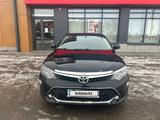 Toyota Camry 2017 годаfor11 000 000 тг. в Уральск – фото 2