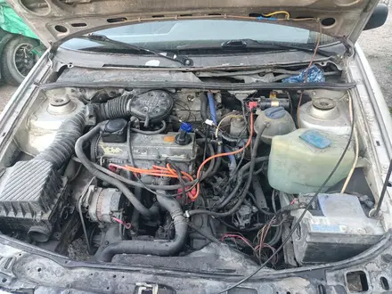 Volkswagen Passat 1991 года за 650 000 тг. в Семей – фото 8