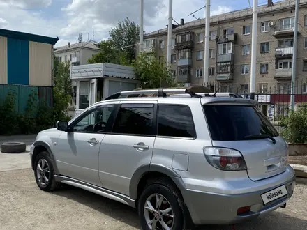 Mitsubishi Outlander 2004 года за 4 800 000 тг. в Астана – фото 2