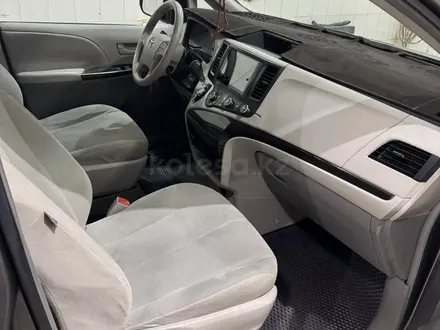 Toyota Sienna 2012 года за 10 500 000 тг. в Уральск – фото 12