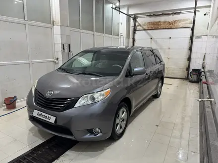 Toyota Sienna 2012 года за 10 500 000 тг. в Уральск – фото 3